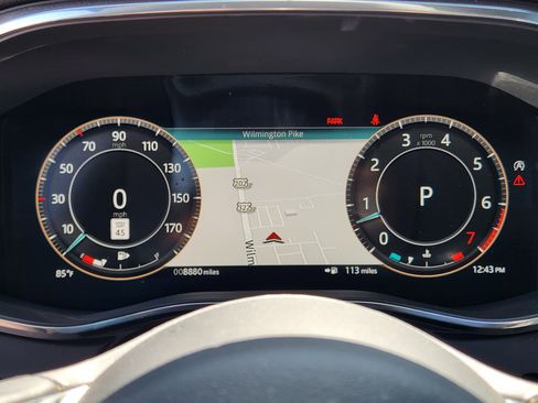 Certified 2024 Jaguar F-PACE R-Dynamic S image 19