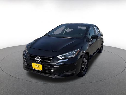 Used 2025 Nissan Versa SV image 7