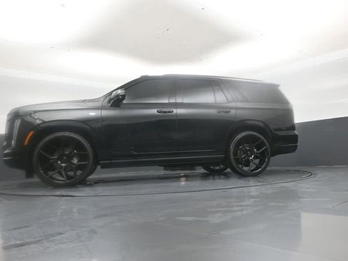 Used 2025 Cadillac Escalade Sport w/ Touring Package AWD/4WD image 46