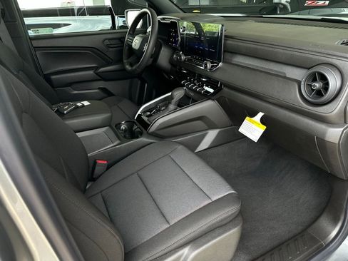 New 2026 Chevrolet Colorado W/T w/ WT Custom Package RWD image 17