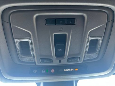 Used 2020 GMC Sierra 1500 Denali w/ Technology Package AWD/4WD image 30