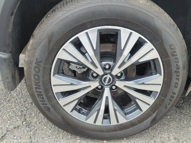 Used 2023 Nissan Rogue SV AWD/4WD image 9