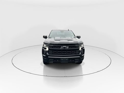 Used 2025 Chevrolet Silverado 1500 LT Trail Boss w/ LT Trail Boss Premium Package AWD/4WD image 3