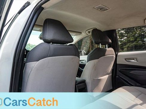 Used 2021 Toyota Corolla LE FWD image 30