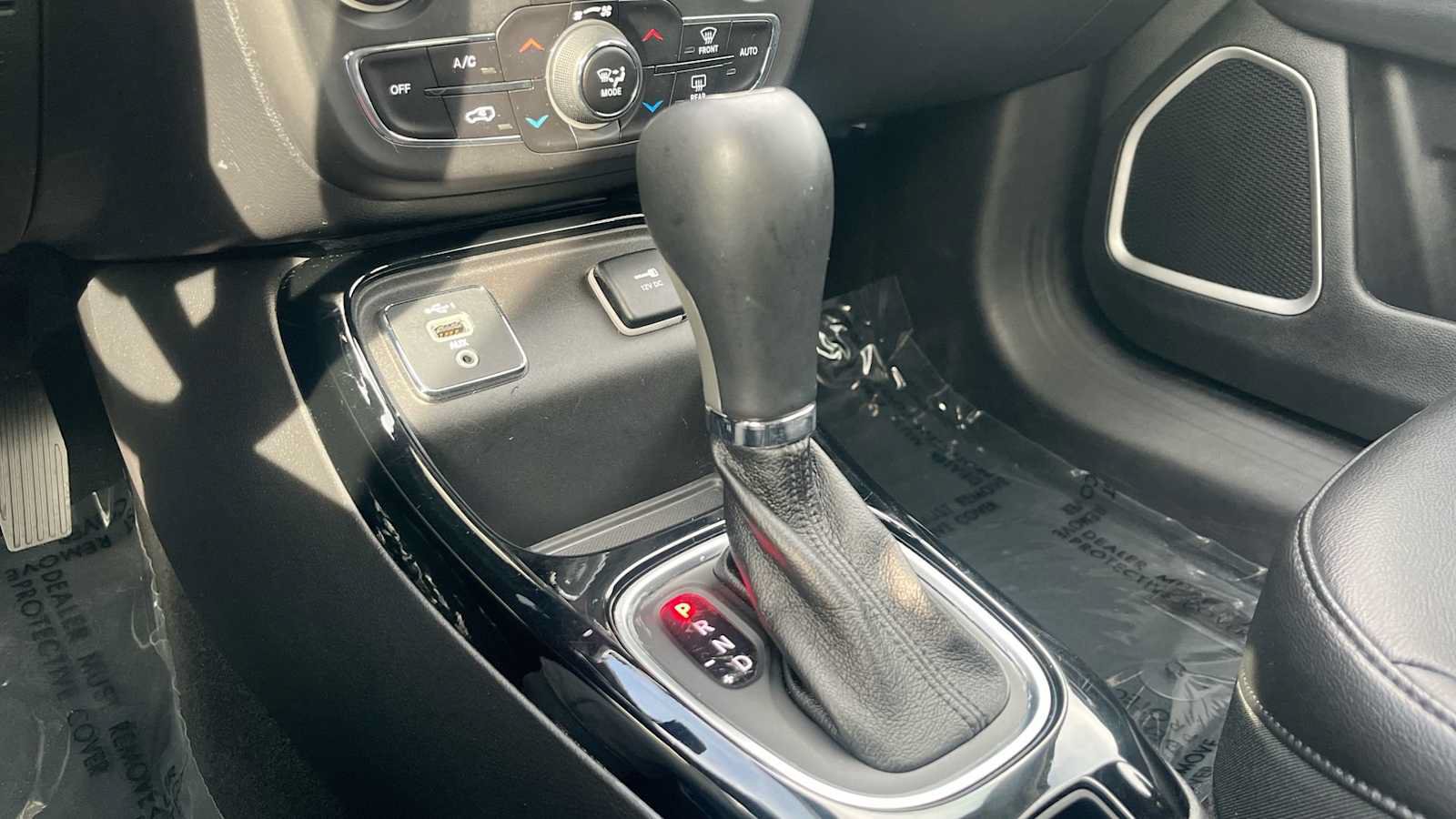 Used 2018 Jeep Compass Latitude w/ Popular Equipment Group FWD image 45
