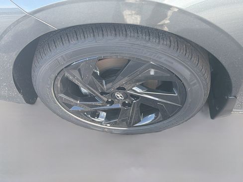 New 2026 Hyundai Elantra Sport FWD image 23