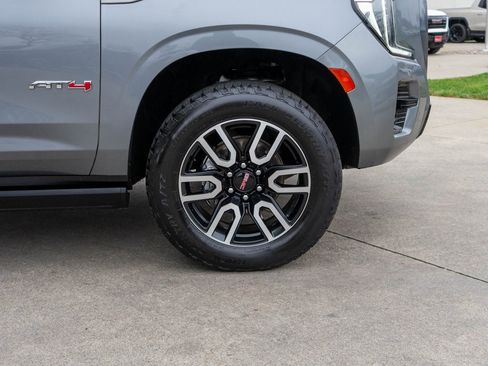 Used 2022 GMC Yukon XL AT4 w/ AT4 Premium Plus Package image 42
