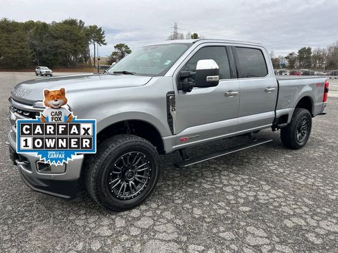 Used 2024 Ford F250 Platinum image 1