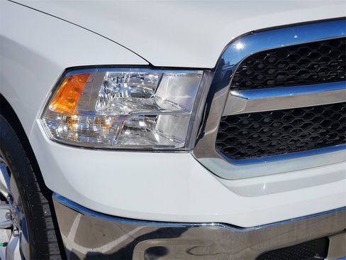 Used 2024 RAM 1500 Classic SLT image 10