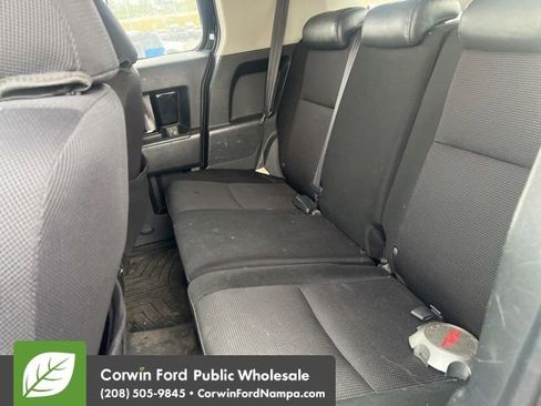 Used 2007 Toyota FJ Cruiser 4WD image 10