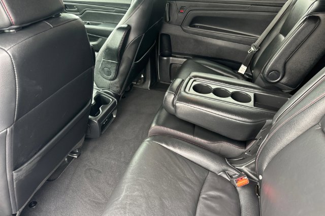 Used 2025 Honda Odyssey Sport-L image 14