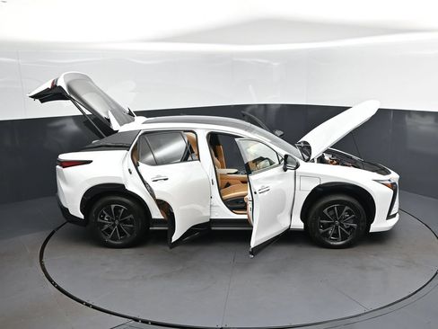 New 2026 Lexus RZ 350e 2WD image 50
