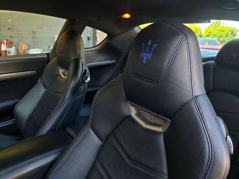 Used 2015 Maserati GranTurismo Coupe RWD image 17