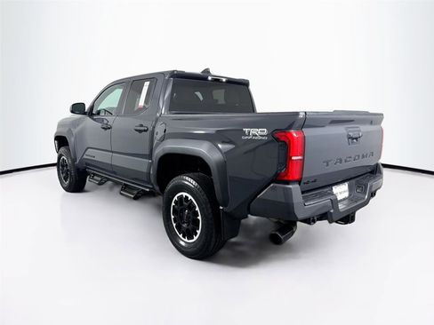 Certified 2024 Toyota Tacoma TRD Off-Road AWD/4WD image 12
