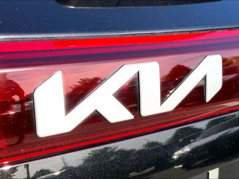 Used 2024 Kia Seltos EX AWD/4WD image 10