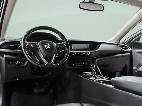 Used 2019 Buick Regal Essence w/ Driver Confidence Package I FWD image 27