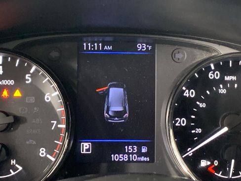 Used 2020 Nissan Rogue SV w/ Premium Package FWD image 22