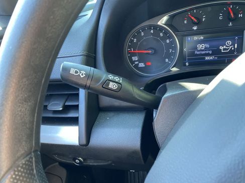 Used 2023 GMC Terrain SLE w/ Elevation Edition AWD/4WD image 23