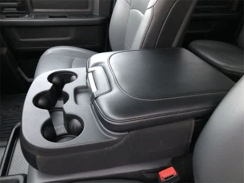 Used 2020 RAM 3500 Tradesman w/ Chrome Appearance Group image 14