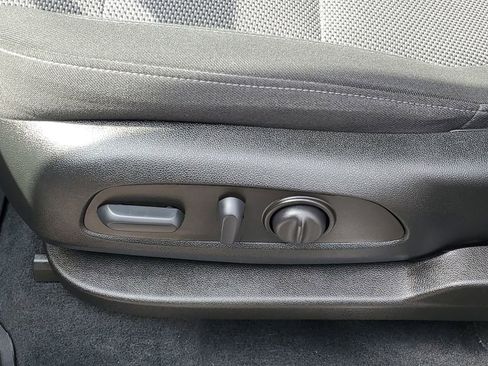 Used 2023 Chevrolet Traverse LT w/ LPO, Floor Liner Package AWD/4WD image 6