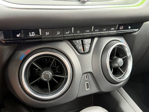 Used 2020 Chevrolet Blazer LT AWD/4WD image 25