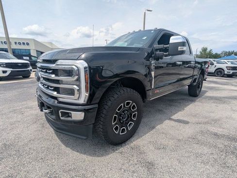Used 2024 Ford F350 Platinum AWD/4WD image 9