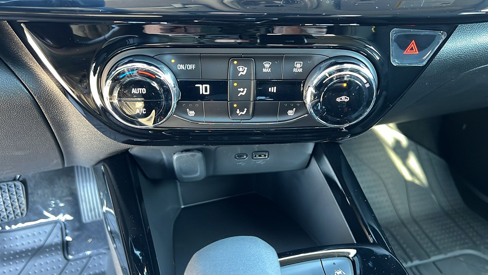 New 2026 Chevrolet Trax ACTIV w/ Driver Confidence Package FWD image 21