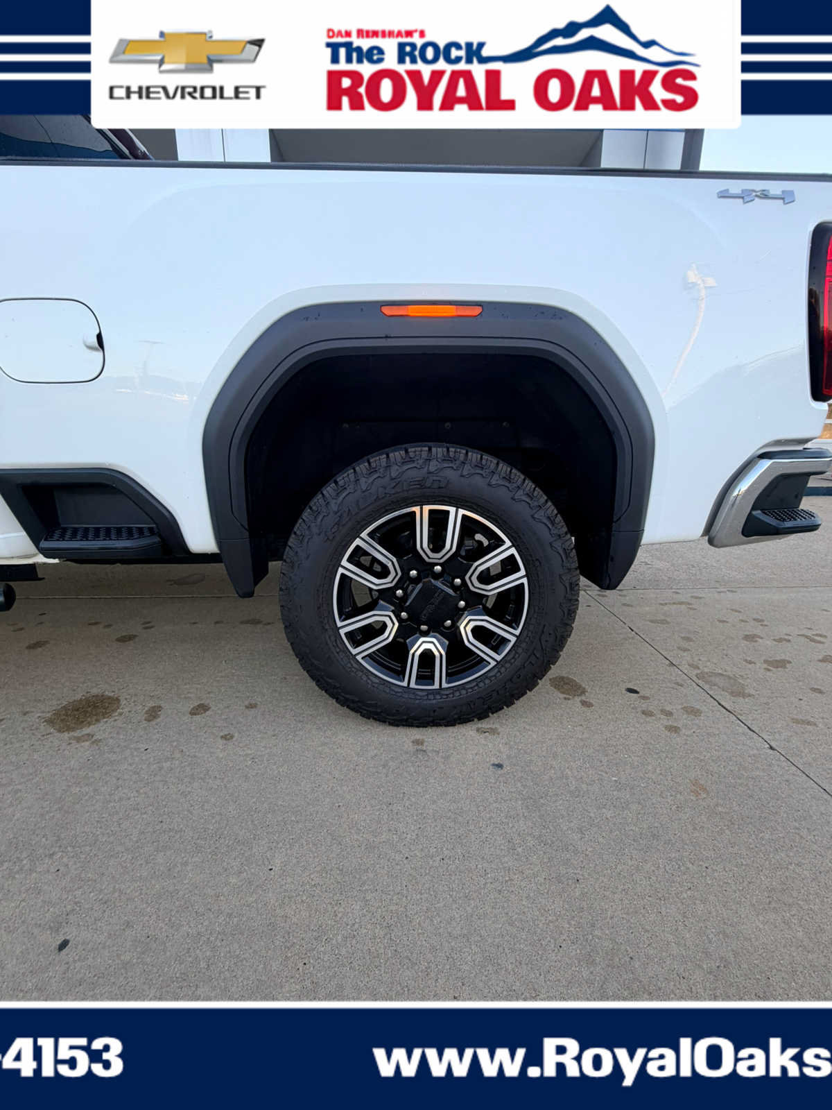 Used 2021 GMC Sierra 2500 SLT w/ Gooseneck/5TH Wheel Package AWD/4WD image 17