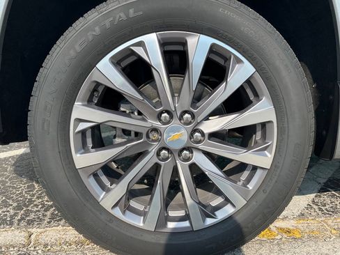 Used 2023 Chevrolet Traverse Premier w/ LPO, Floor Liner Package FWD image 24