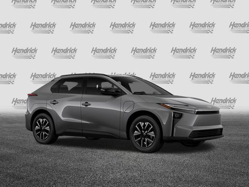 Used 2026 Toyota bZ FWD image 29