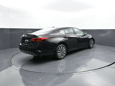New 2026 Nissan Altima 2.5 SV AWD/4WD image 5