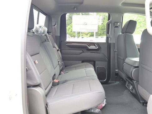New 2026 GMC Sierra 2500 SLE w/ Max Trailering Package AWD/4WD image 41