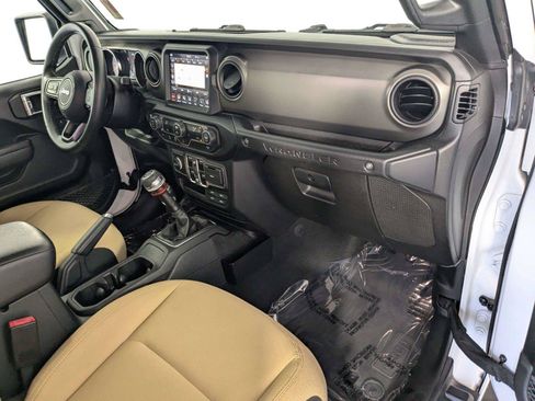 Used 2022 Jeep Wrangler Unlimited Sport w/ Sun And Sound Package AWD/4WD image 29