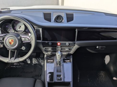 New 2025 Porsche Macan S image 20
