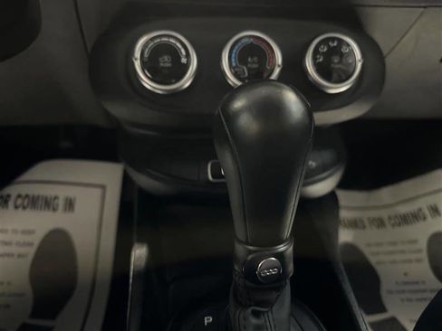 Used 2022 FIAT 500X Pop w/ Sport Appearance Package image 11