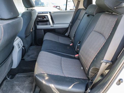 Used 2012 Toyota 4Runner SR5 w/ Convenience Pkg image 8