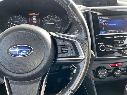 Used 2018 Subaru Crosstrek 2.0i Premium w/ Eyesight System image 16