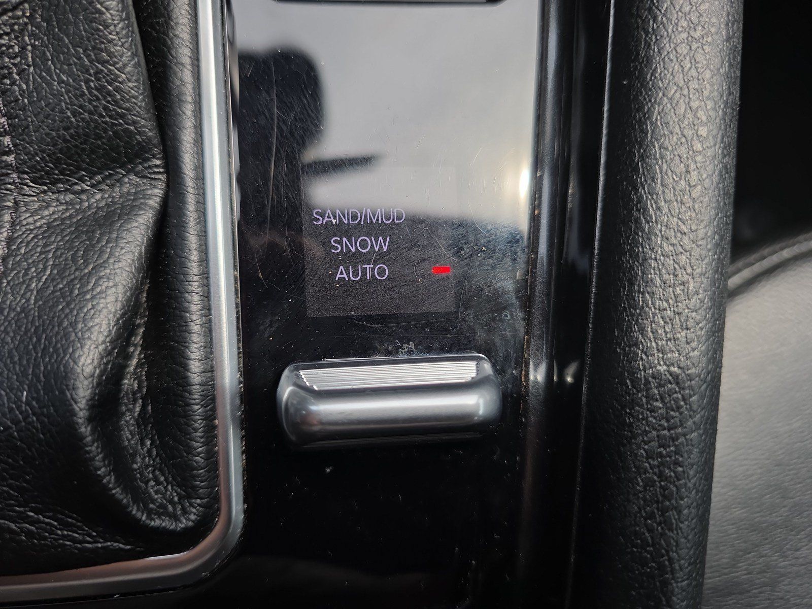 Used 2024 Jeep Compass Latitude AWD/4WD image 33
