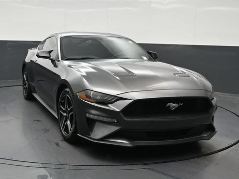 Used 2020 Ford Mustang Coupe w/ Equipment Group 101A RWD image 8