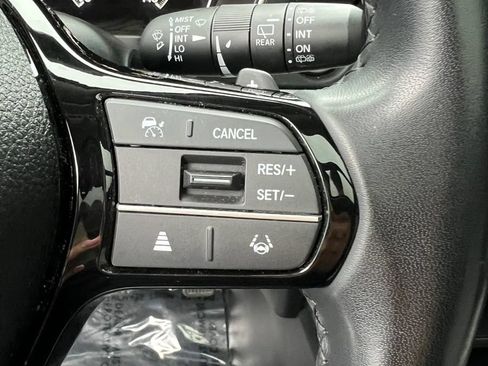 Used 2025 Honda Pilot Touring image 16