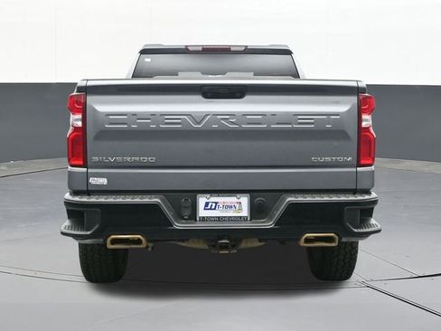 Used 2019 Chevrolet Silverado 1500 Custom Trail Boss w/ Custom Convenience Package image 12