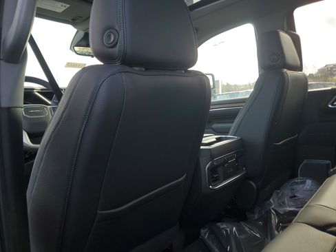 New 2025 GMC Sierra 2500 Denali w/ Denali Reserve Package image 30