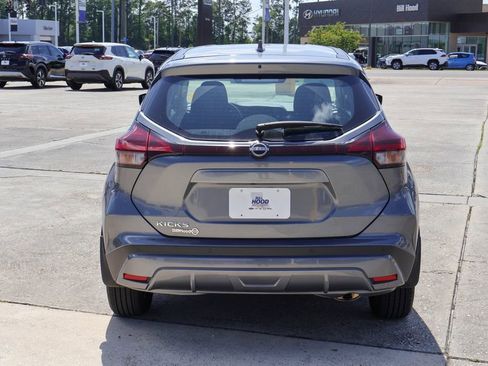 Certified 2025 Nissan Kicks Play S FWD image 18