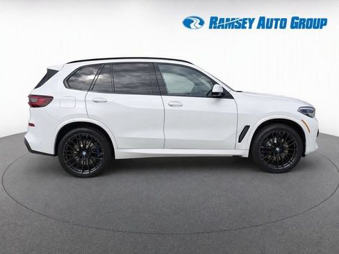 Used 2022 BMW X5 M50i w/ Climate Comfort Package AWD/4WD image 8