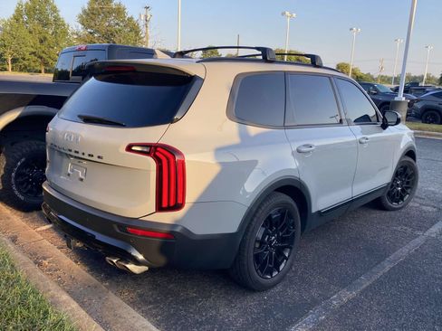 Used 2022 Kia Telluride SX w/ SX Prestige Package AWD/4WD image 7