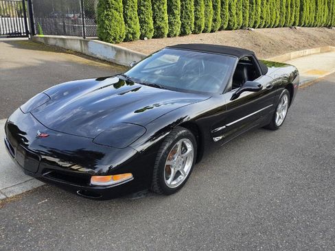 Used 2000 Chevrolet Corvette Convertible RWD image 1