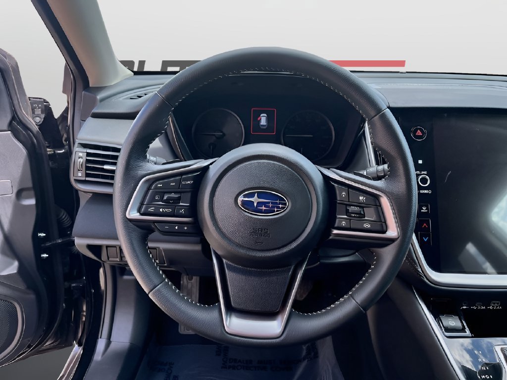 Used 2025 Subaru Outback Premium AWD/4WD image 11