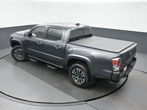 Used 2022 Toyota Tacoma TRD Sport image 33