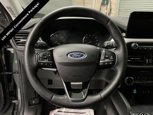 Used 2022 Ford Escape SE w/ Convenience Package image 17