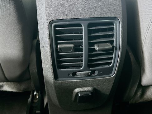 Used 2018 Ford Escape SE FWD image 25